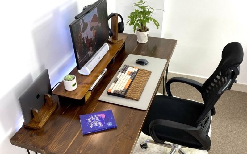 “setup bàn làm việc đẹp người trẻ”